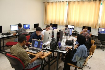 صور كلية هشام حجاوي 