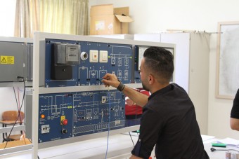 صور كلية هشام حجاوي 